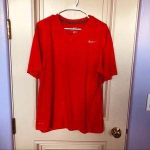 Nike men’s workout tee